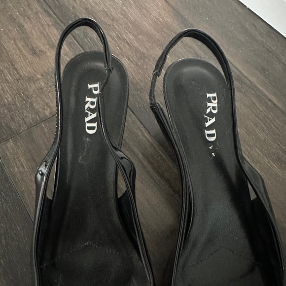 PRADA Patent Leather Puff Logo Kitten Heel Pump Sz 39 NEW damaged - Picture 3 of 4